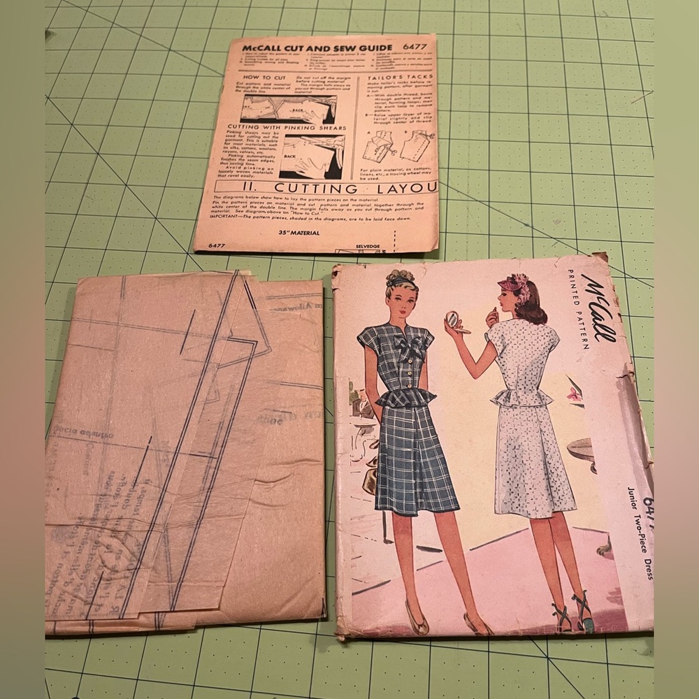 Vintage Sewing Pattern Women’s Dress - McCall 6477. Dated 1946